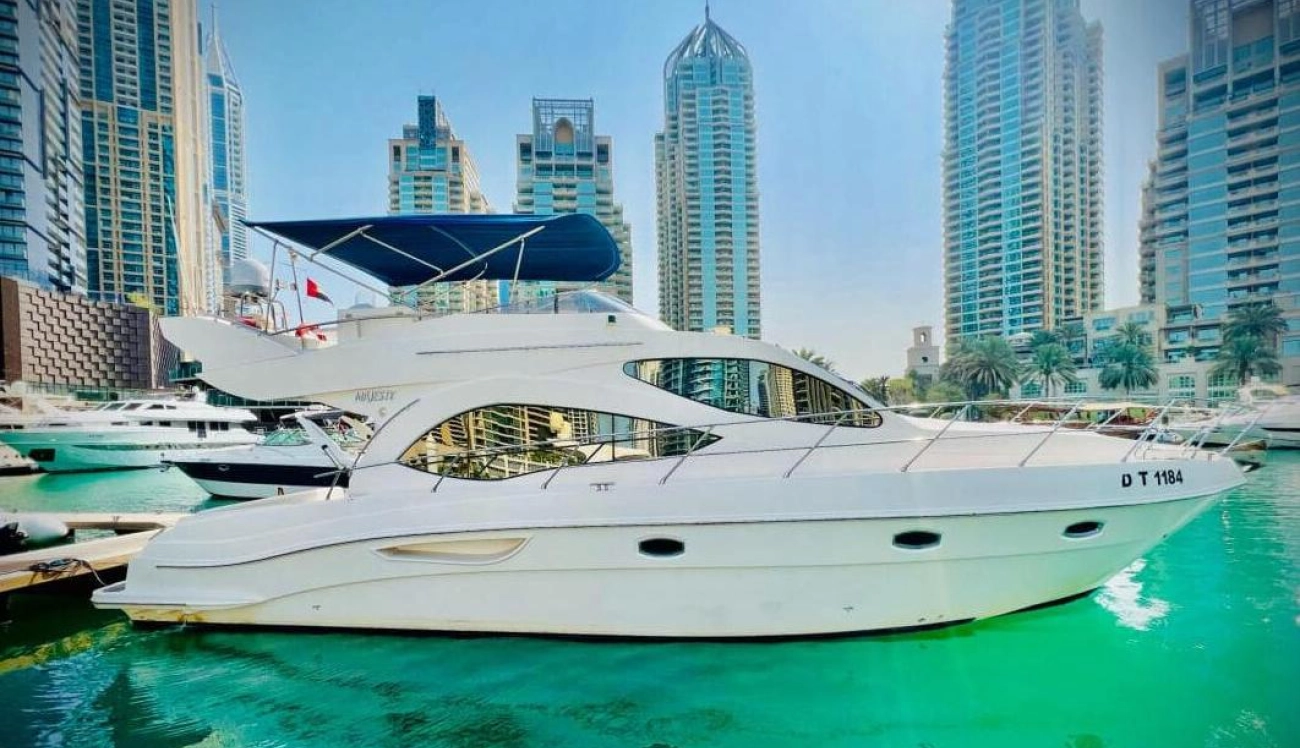 Катер Majesty 48