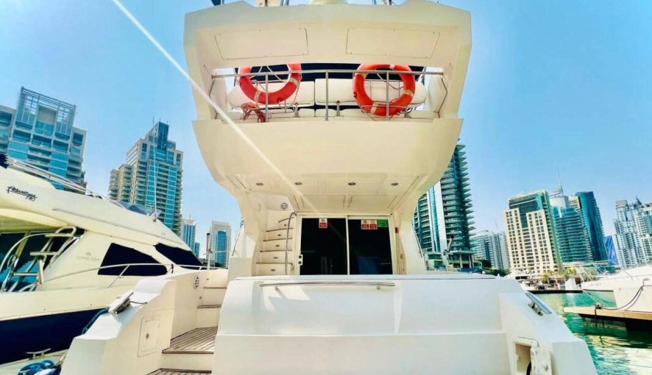 Катер Majesty 48