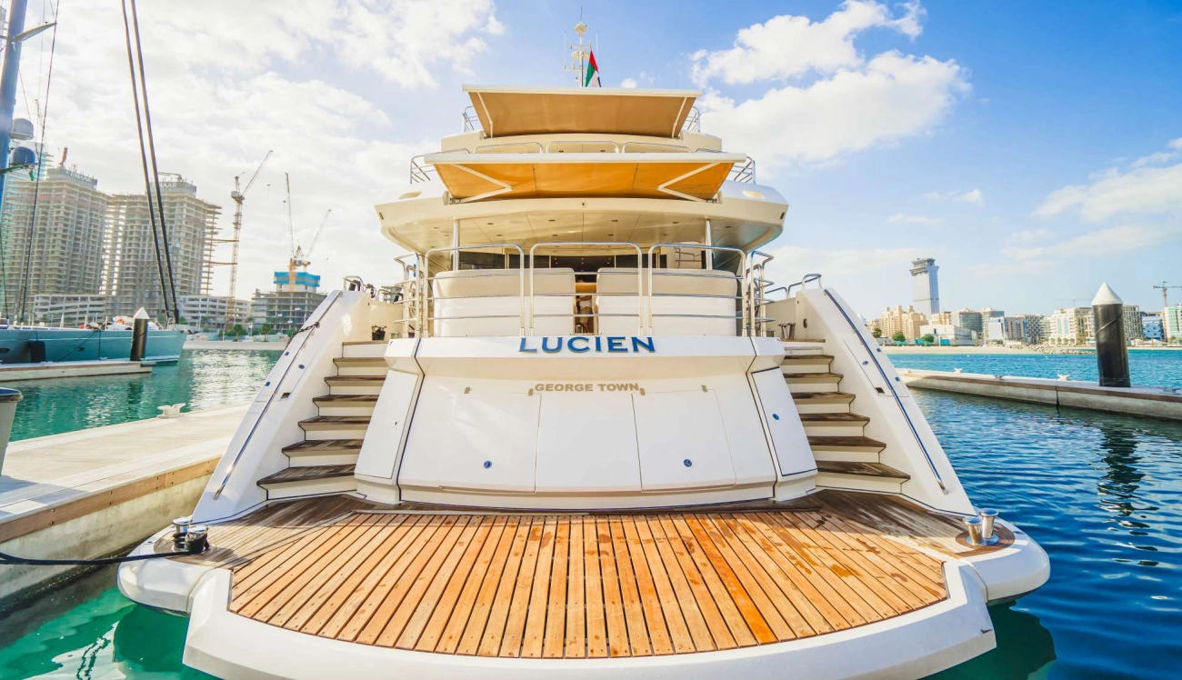 Яхта Sunseeker 131 "Lucien"